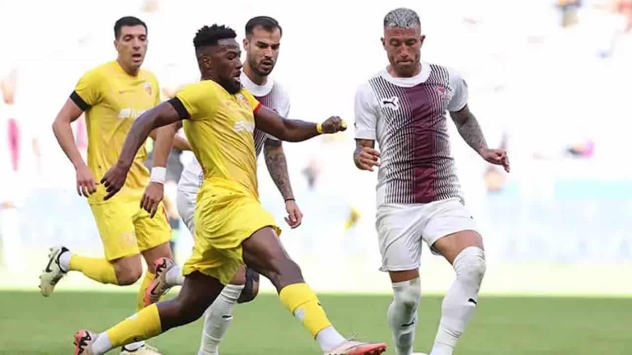 Kayserispor İlk Galibiyetini Aldı: Hatayspor’u 1-0 Mağlup Etti
