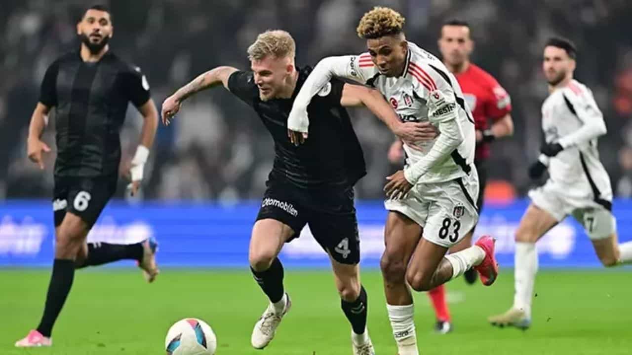 Beşiktaş – Samsunspor Maçı Sonrası Yorumlar: “Somurtanlar Gülüyor, Kalp Kazanır Ama Şampiyonluk Kazanır mı?”