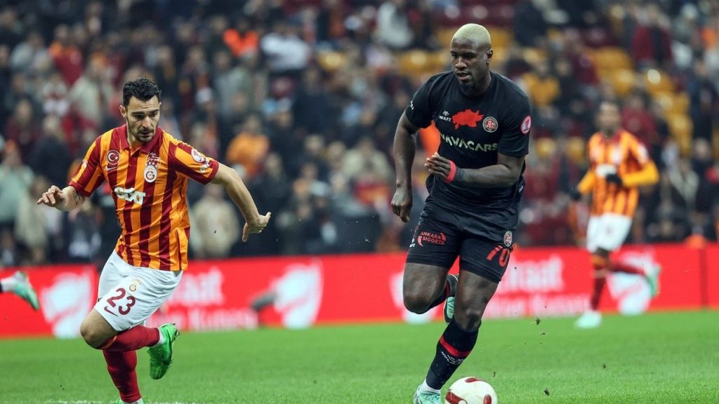 galatasaray 3 3 dinamo kiev bülent timurlenk’ten Çarpıcı değerlendirme