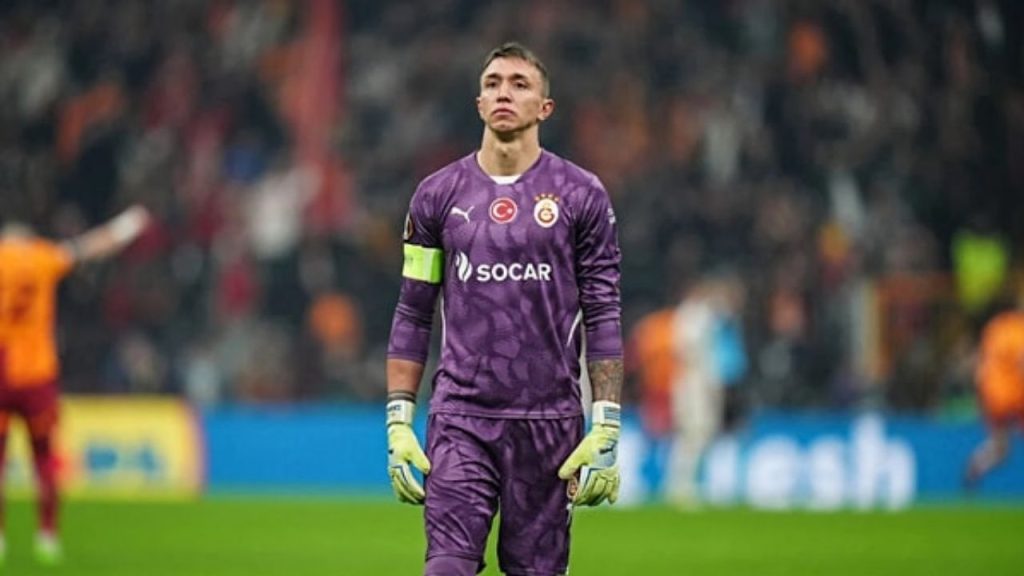 galatasaray’da büyük jest taraftarlar muslera’dan Özür dileyecek