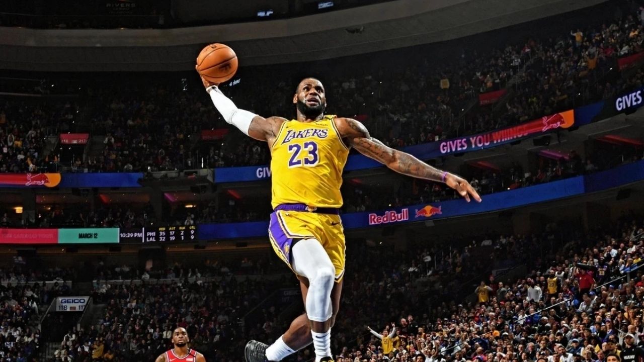 lebron james'ten tarihe yeni bir İmza 40 yaşında triple double!