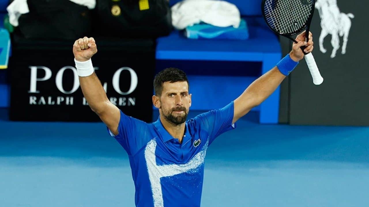 Novak Djokovic, Avustralya Açık Yarı Finalinde!