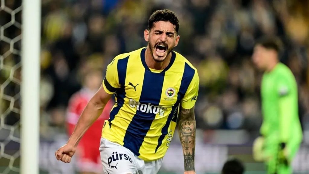  samet akaydin fenerbahçe ile vedalaştı tepkiler Çığ gibi büyüyor