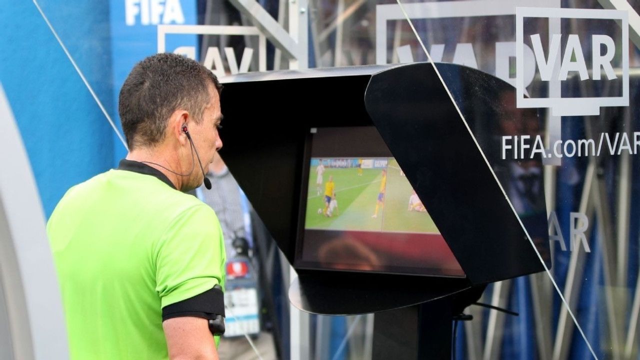 FIFA'dan Devrim Maçlarda Artık Hakem Olmayacak!