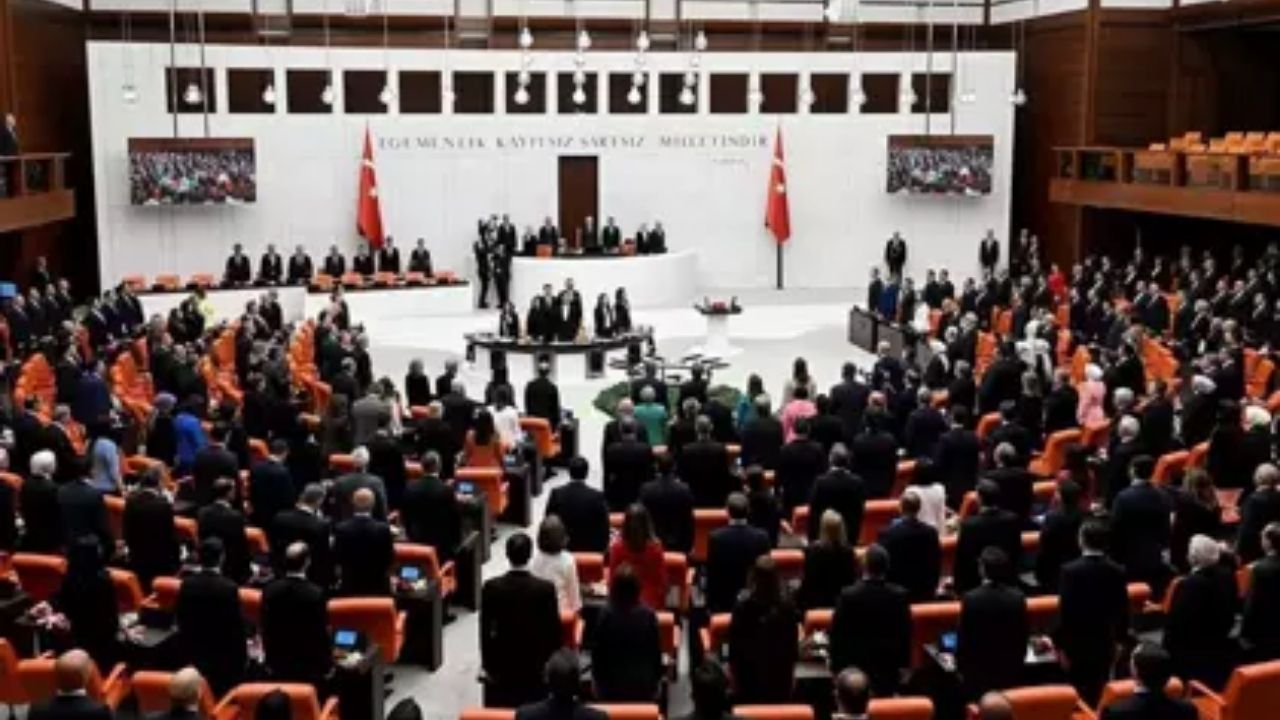 futbolda hakem kararları gündemde meclis'te tartışılacak!