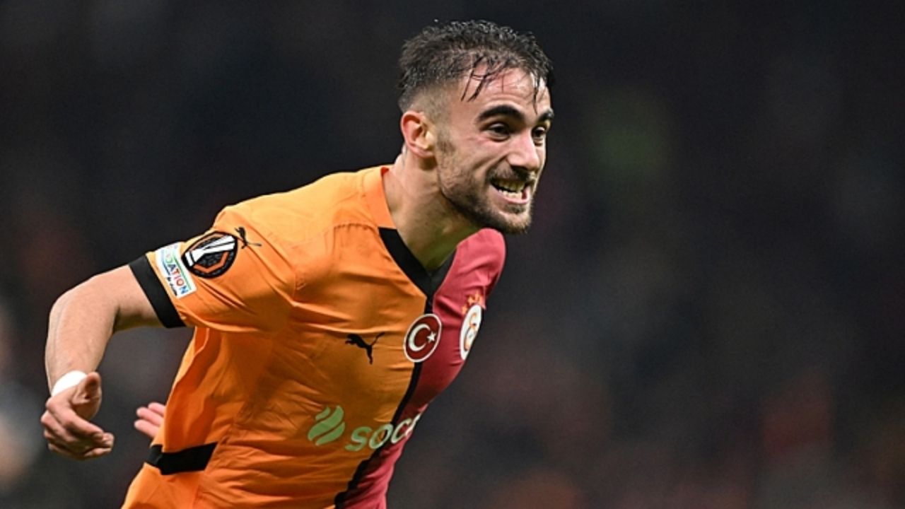 galatasaray'da okan buruk'tan yunus akgün'e kesik! yerine sallai forma giyecek