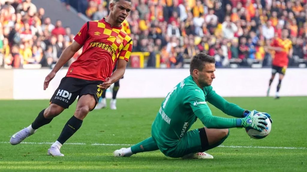 göztepe'nin evindeki müthiş serisi sona erdi alanyaspor 1 0 galip