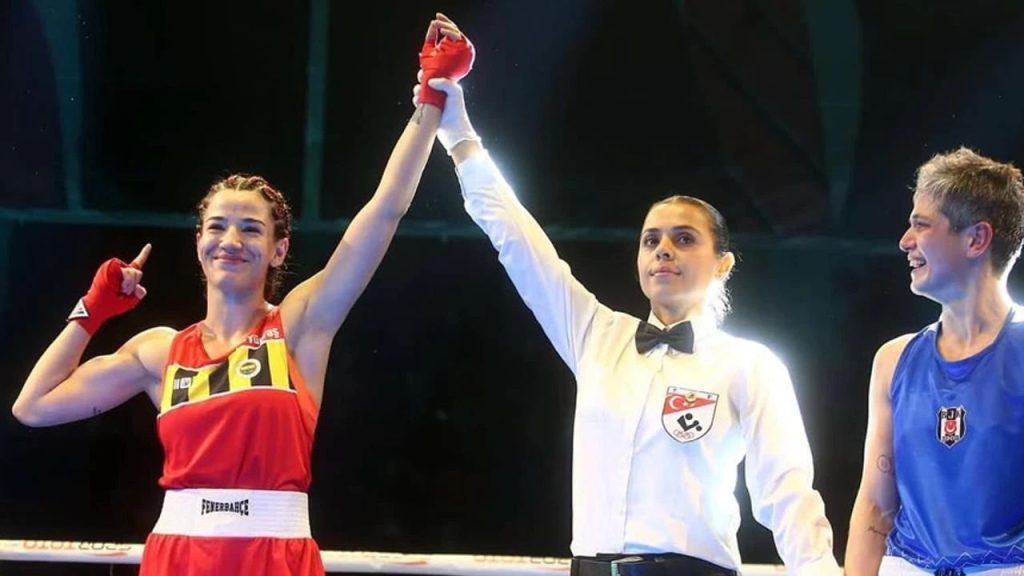 Şerife ateş, türkiye boks Şampiyonası'nda hakemlik göreviyle gururlandırdı