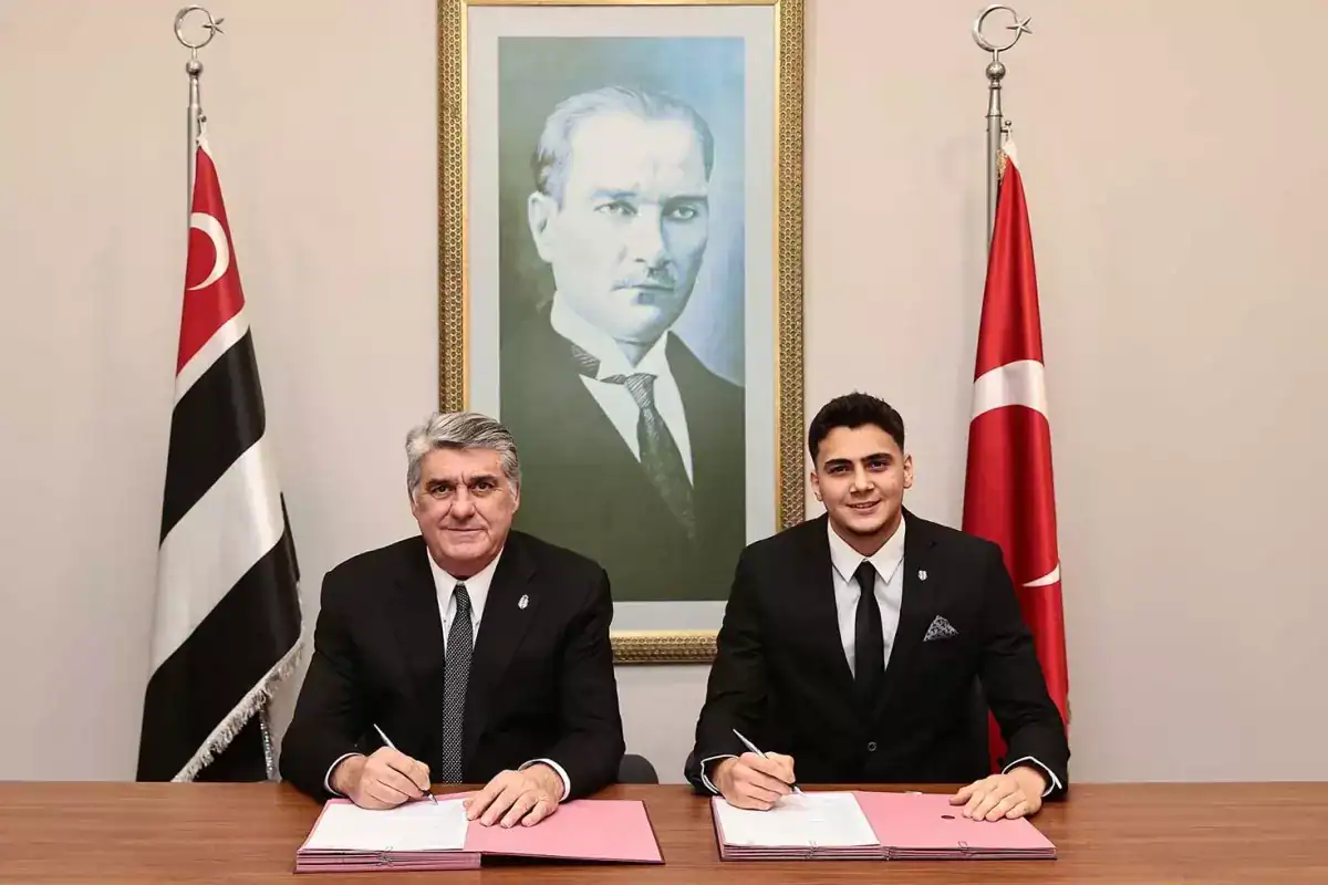 besiktas-mustafa-erhan-hekimoglu-ile-yeni-18384826_2360_amp.jpg