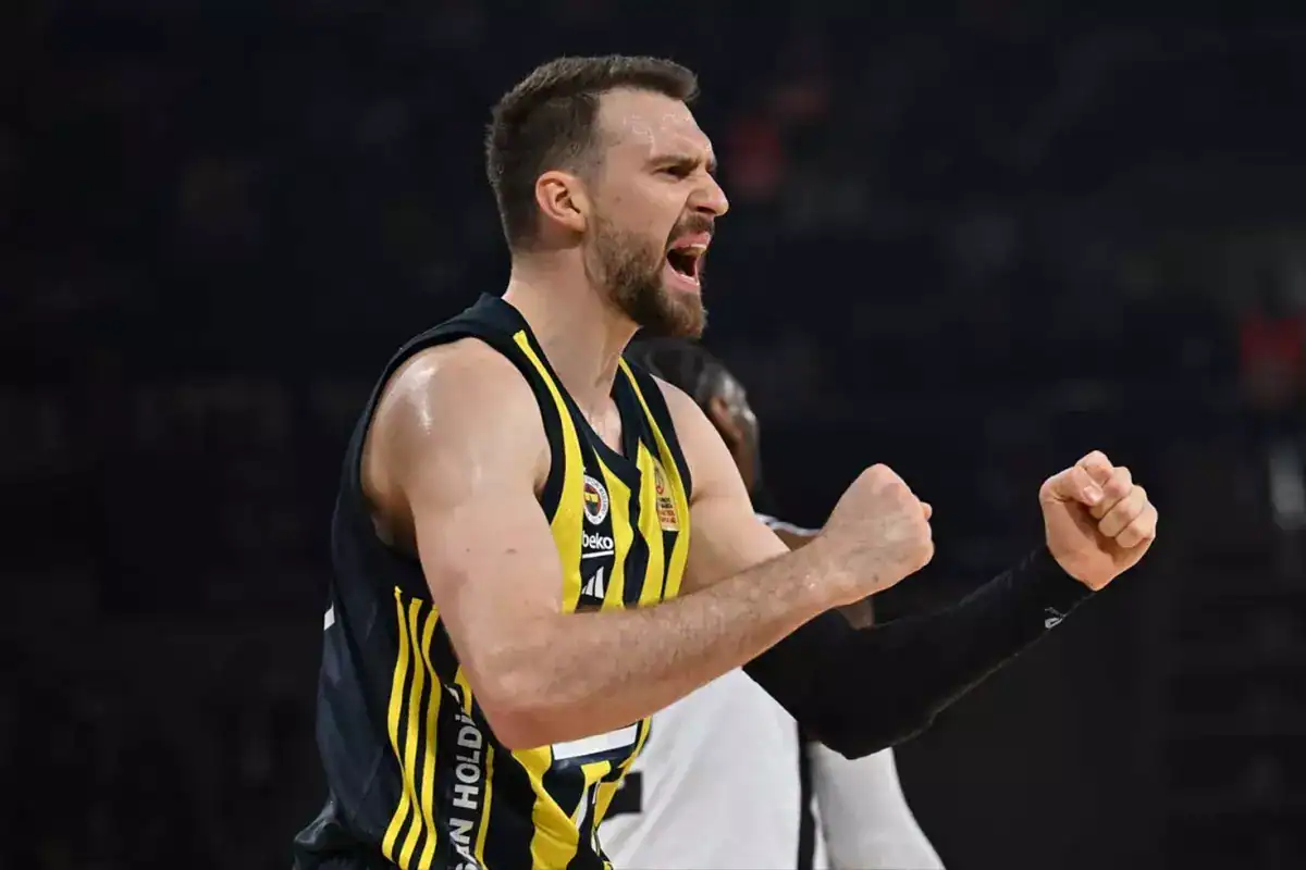 fenerbahce-beko-besiktas-fibabanka-yi-104-81-18381566_2545_amp.jpg