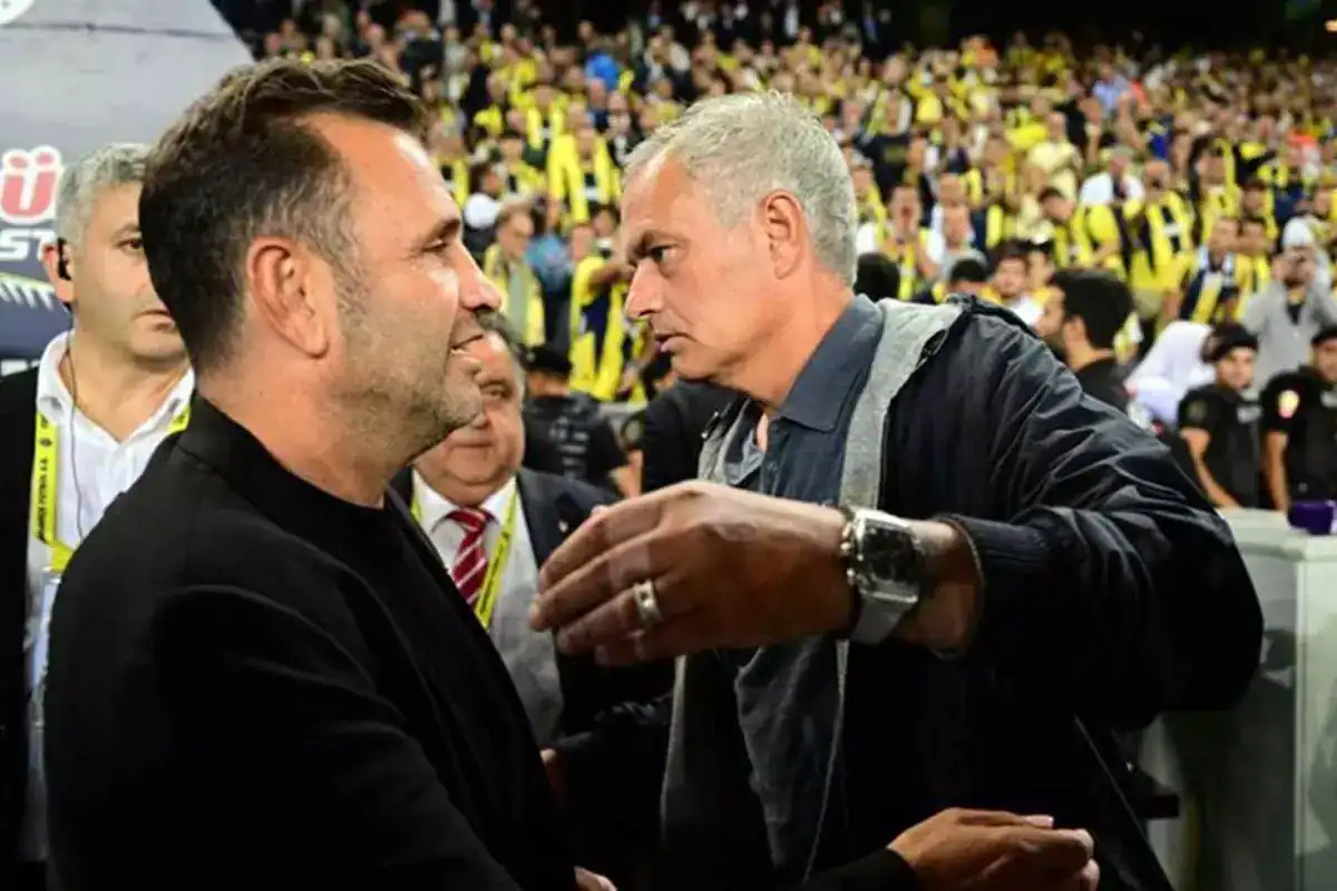 fenerbahce-ve-galatasaray-in-uefa-avrupa-ligi-ni-18371369_7136_amp.jpg