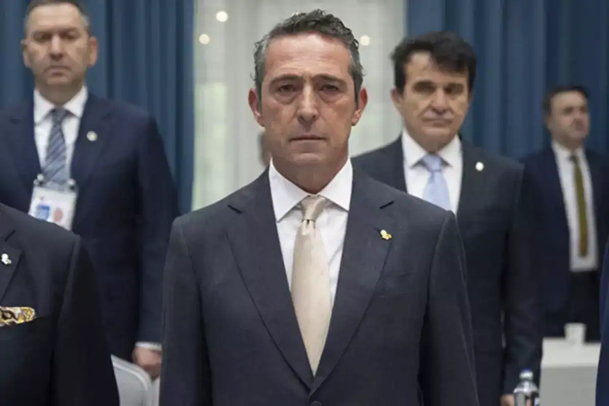 fenerbahce-ye-sponsorluklardan-dev-gelir-18385050_415_amp.jpg