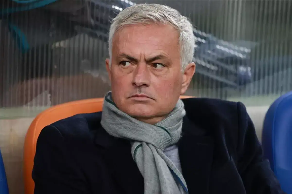 mourinho-nun-herkesi-sasirtan-kararinin-18401501_7776_amp.jpg
