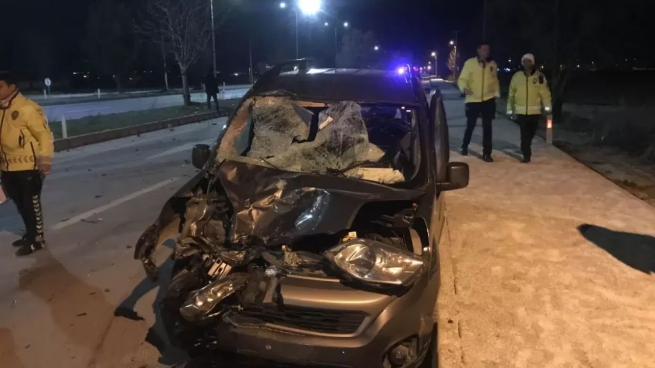 14 ve 16 yaşındaki iki çocuk maç izlemeye giderken kaza sonucu yaşamını yitirdi