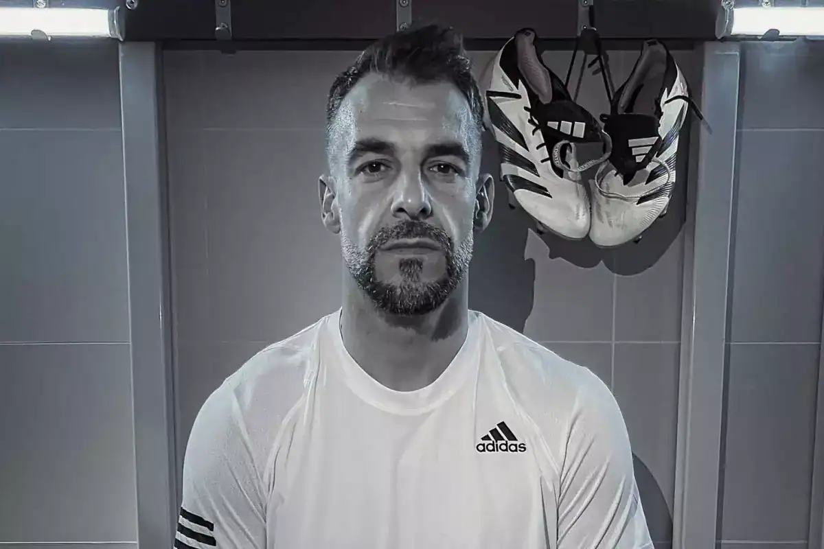 alvaro-negredo-39-yasinda-futbolu-birakti-18430717_9370_amp.jpg