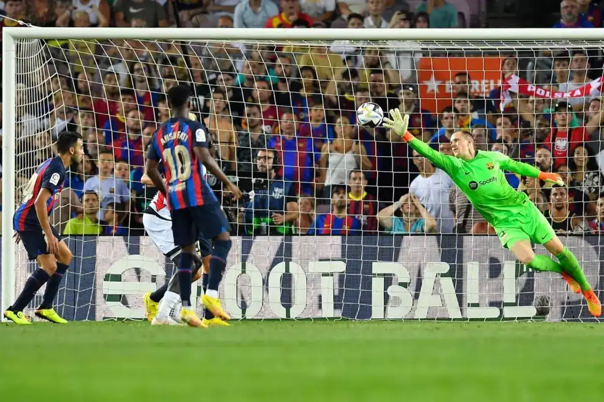 barcelona-nin-kalecisi-ter-stegen-de-aldatildi-18439540_4587_amp.jpg