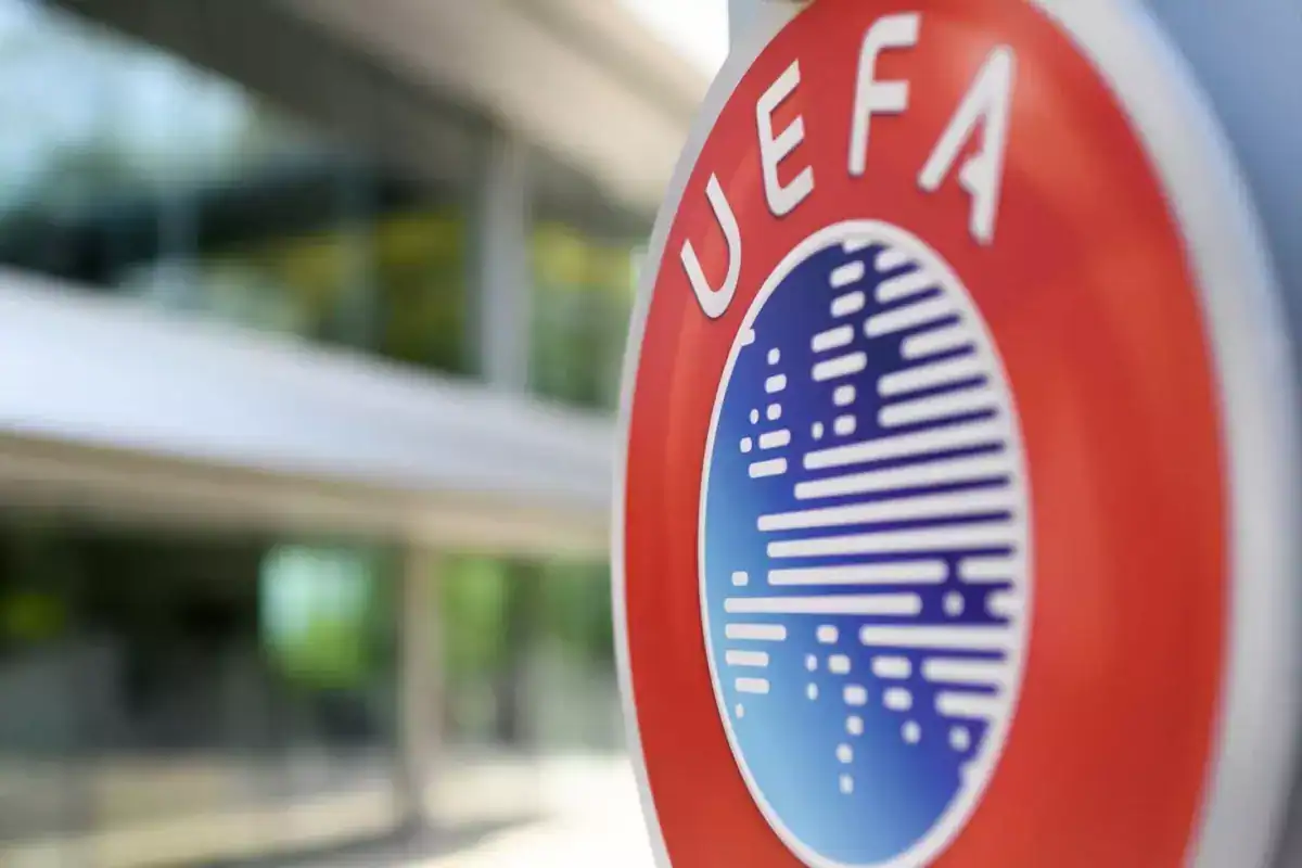 durum-sandiginizdan-da-vahim-uefa-dan-super-lig-18433361_604_amp.jpg