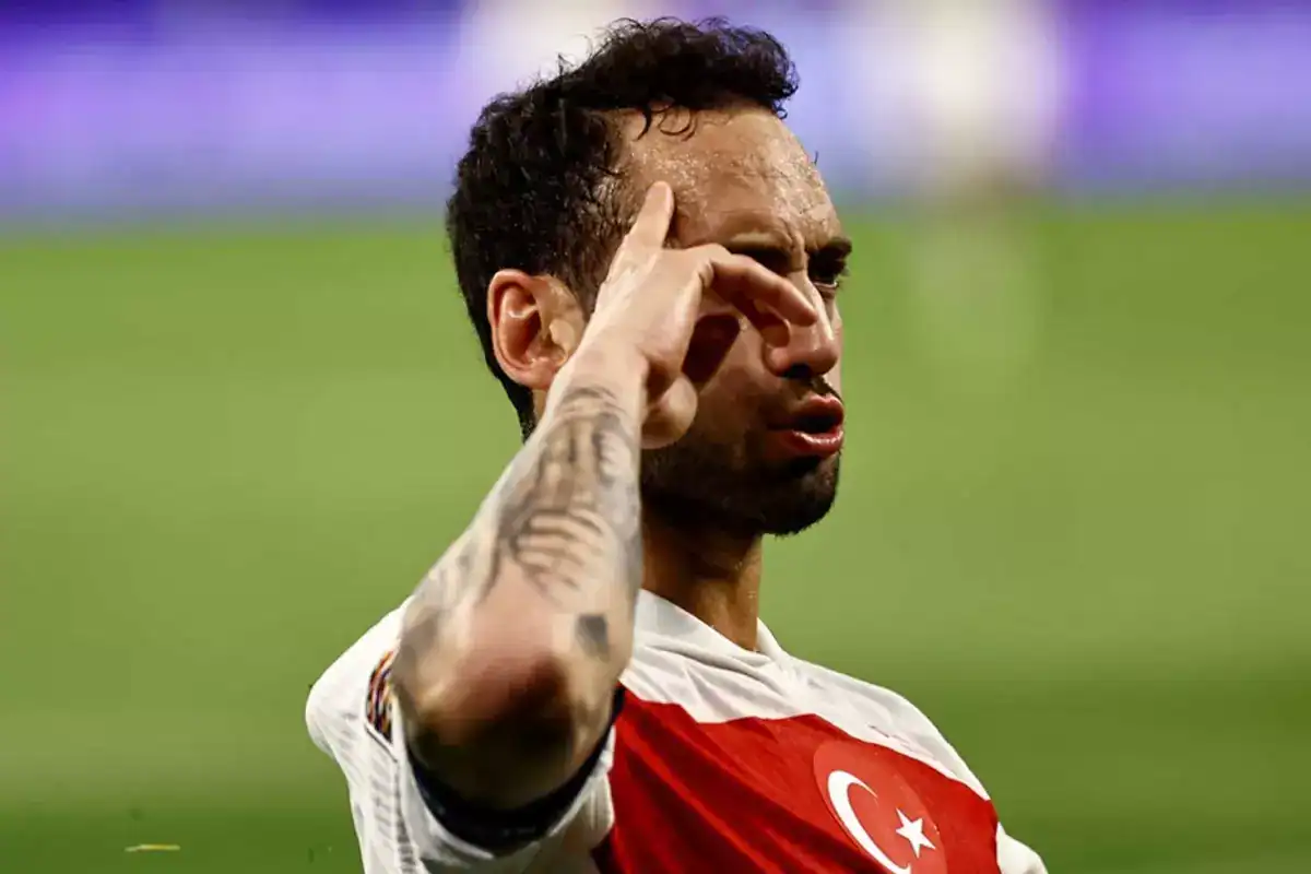 hakan-calhanoglu-macaristan-a-attigi-golle-18471566_6337_amp.jpg