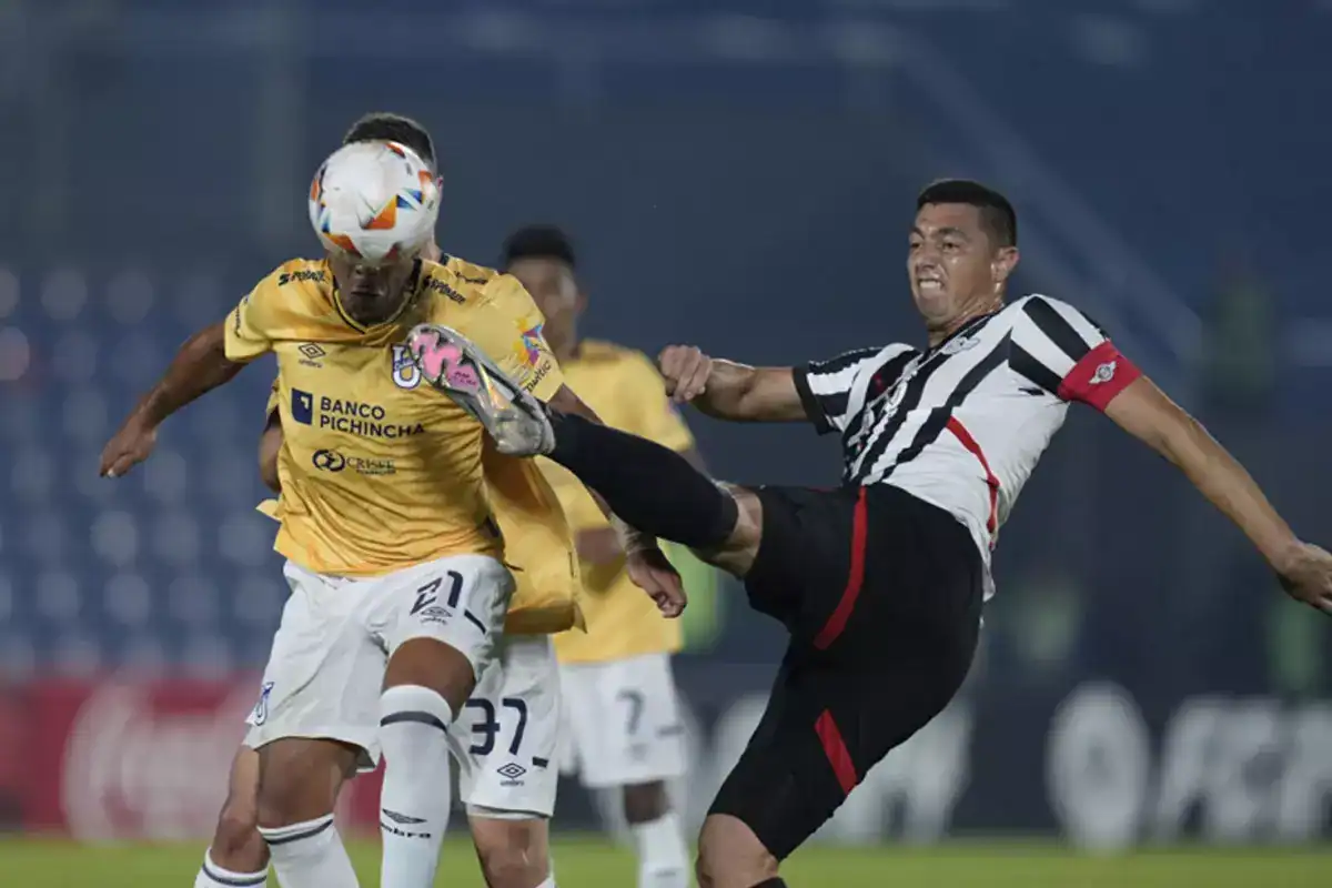 herkes-futbolu-birakti-zannediyordu-super-lig-i-18466427_5478_amp.jpg