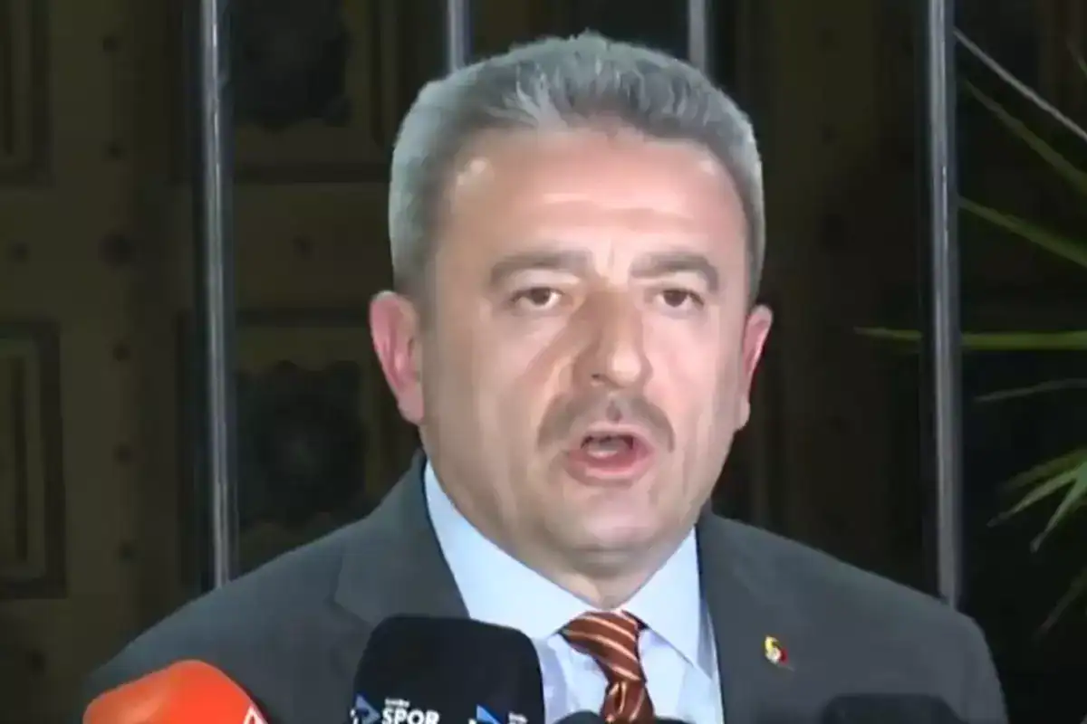 ibrahim-hatipoglu-derbi-sonrasi-ates-puskurdu-18484845_7083_amp.jpg