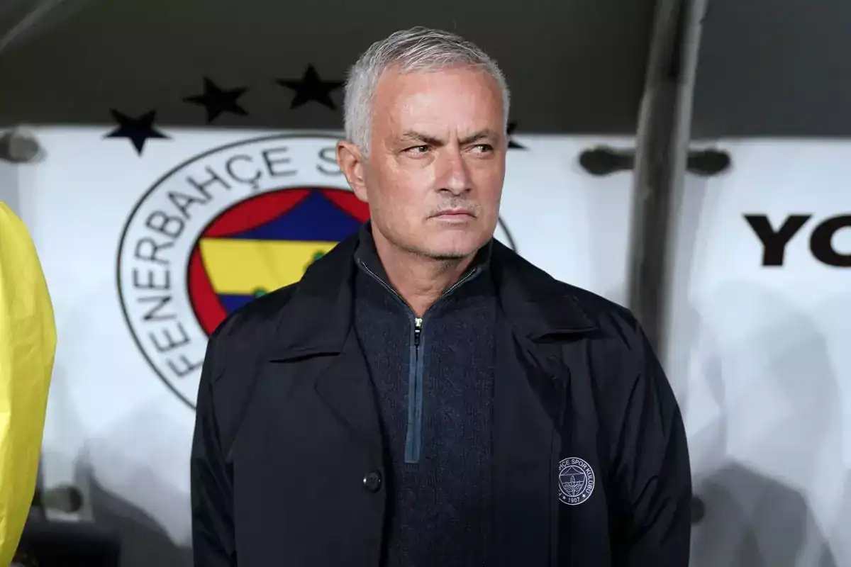 jose-mourinho-mac-sirasinda-benim-arkadasim-18481884_4392_amp.jpg