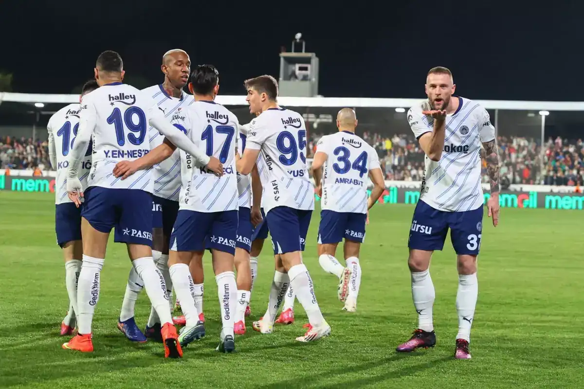 kanarya-dan-gol-sov-fenerbahce-bodrum-fk-yi-18482054_9064_amp.jpg