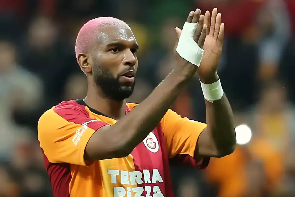 ryan-babel-den-yillar-sonra-gelen-galatasaray-18418291_5026_amp.jpg