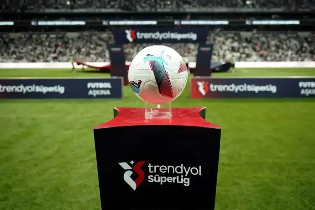 super-lig-de-2025-26-sezonu-8-9-10-ve-11-18442139_109_amp.jpg