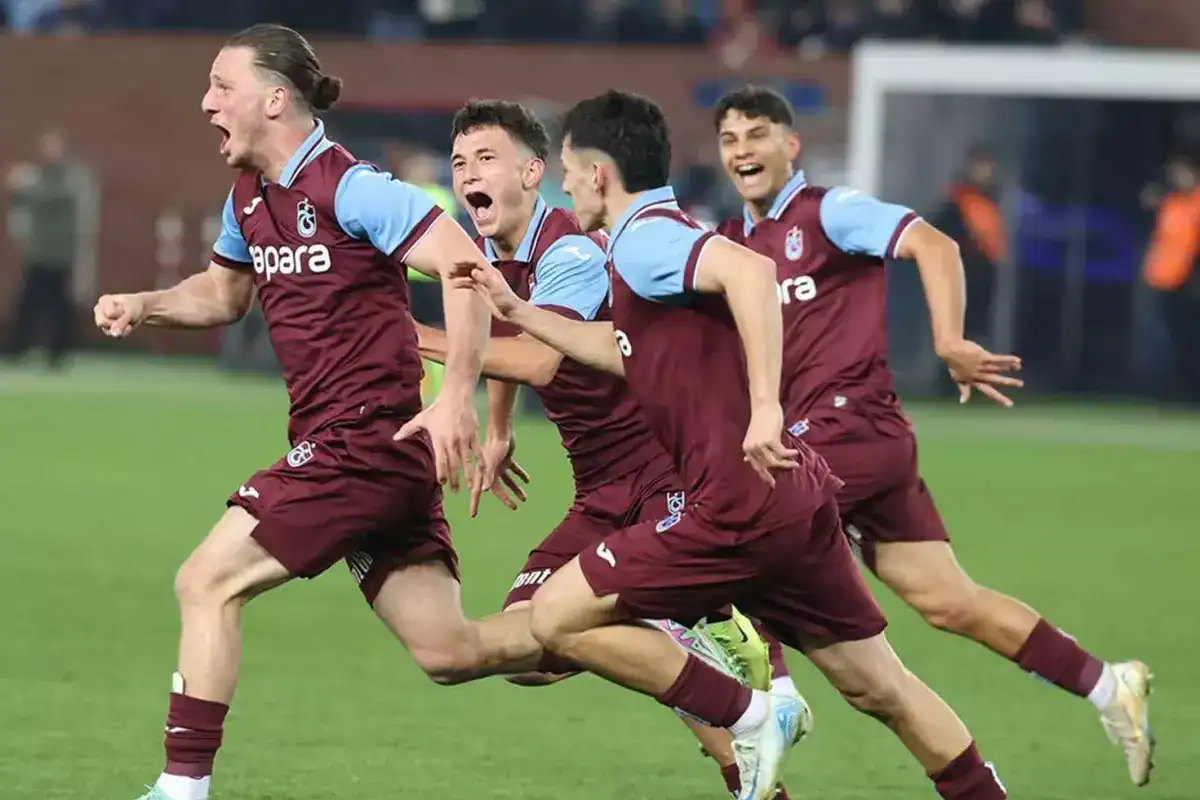 trabzonspor-u19-uefa-genclik-ligi-nde-ceyrek-18428038_4018_amp.jpg