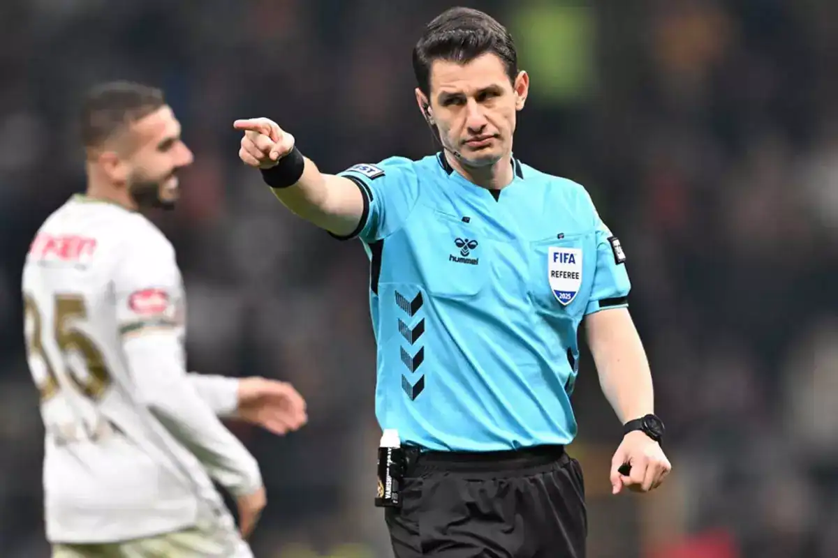 var-da-halil-umut-meler-oturuyordu-erzurumspor-18431148_3155_amp.jpg