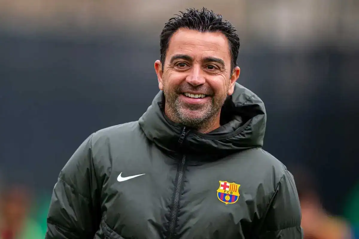 xavi-hernandez-dunya-devinin-basina-geciyor-18422881_4387_amp.jpg