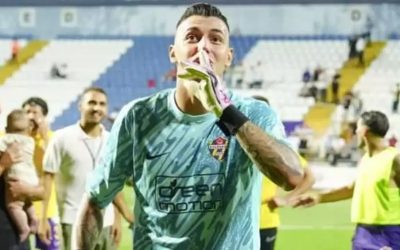 Galatasaray’dan Kaleye Sürpriz Hamle: Eski Fenerbahçeli Berke Özer Gündemde