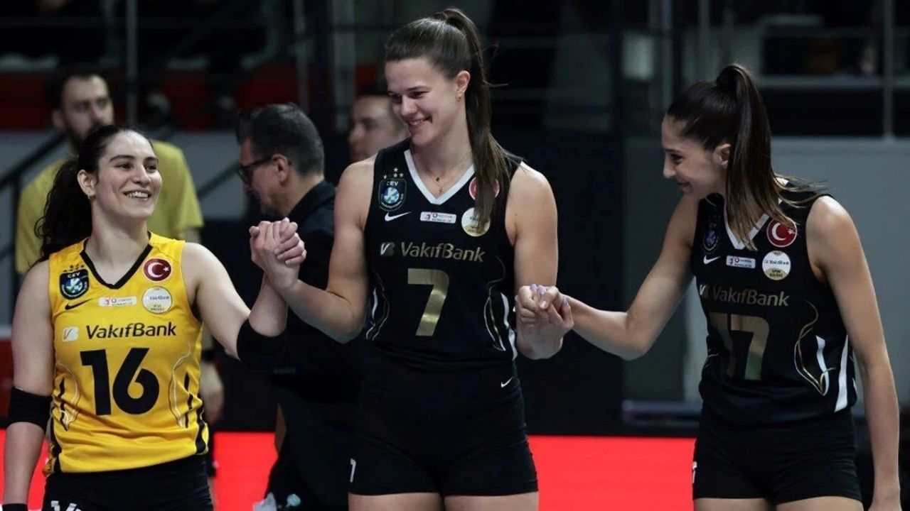VakıfBank Şampiyonluğu Sonrası Fenerbahçe'ye Gönderme Yaptı, Derya Cebecioğlu’nun Paylaşımı Olay Oldu!