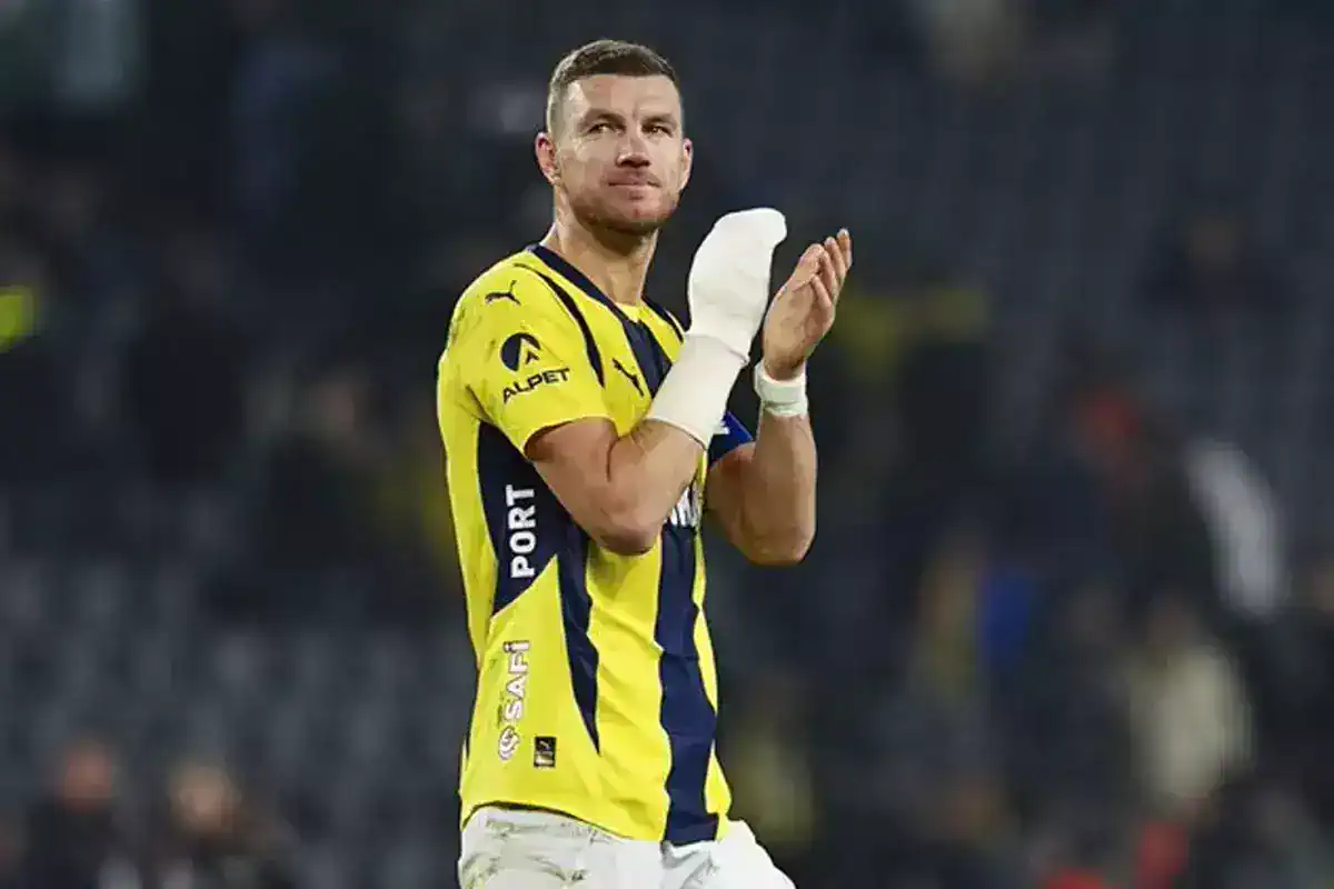 edin-dzeko-nun-gelecegi-icin-aciklama-18573728_3615_amp.jpg