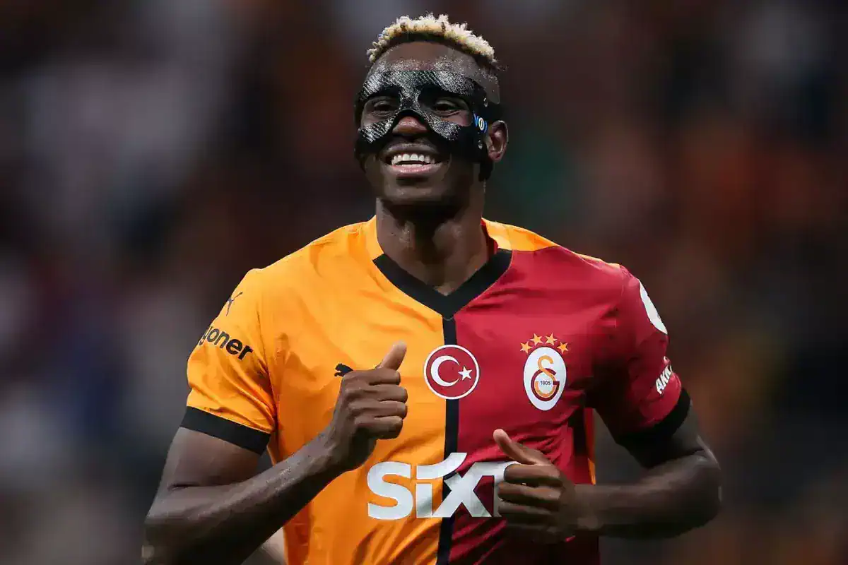 efsane-oyuncu-osimhen-i-ove-ove-bitiremedi-gol-18499632_9488_amp.jpg