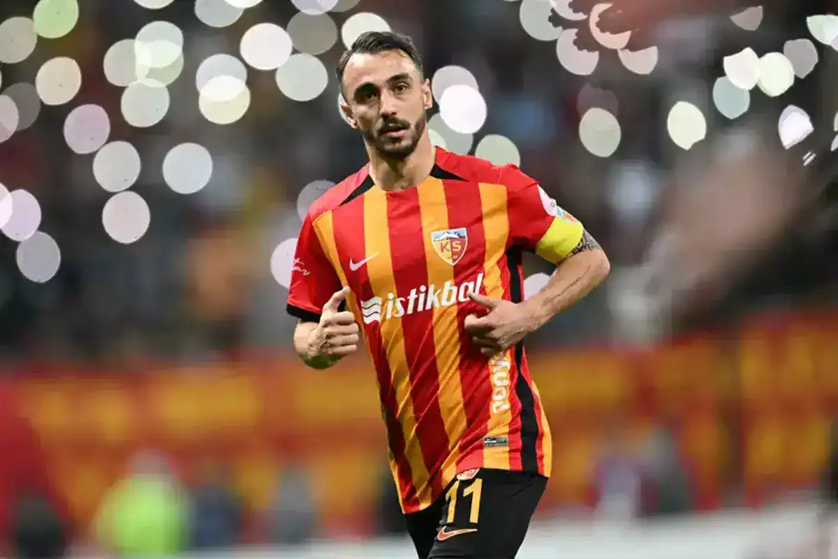 gokhan-sazdagi-nda-galatasaray-a-transferi-icin-18568636_7819_amp.jpg