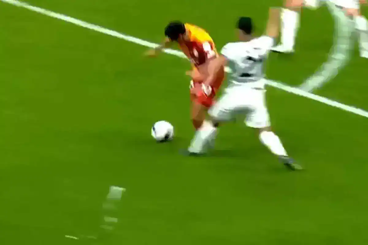 hakem-verdi-var-devreye-girdi-iste-galatasaray-18524415_3802_amp.jpg