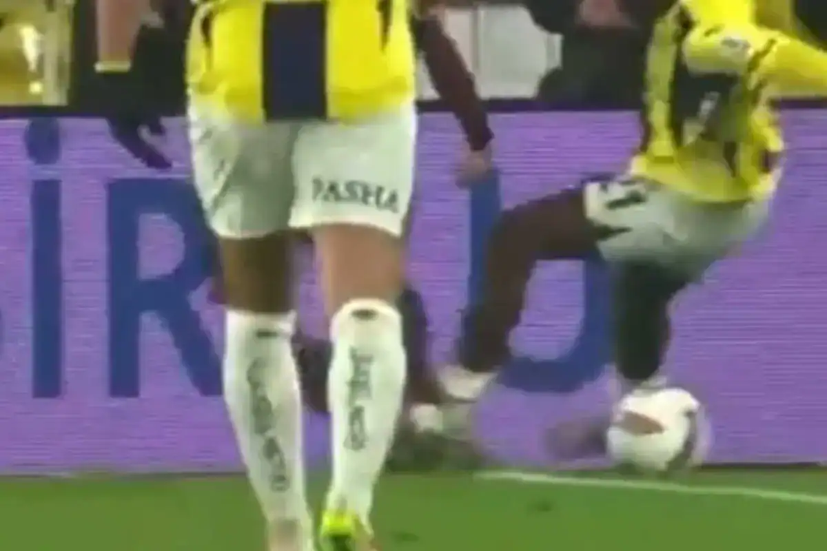 iceride-mi-disarida-mi-iste-fenerbahce-nin-18496583_4836_amp.jpg