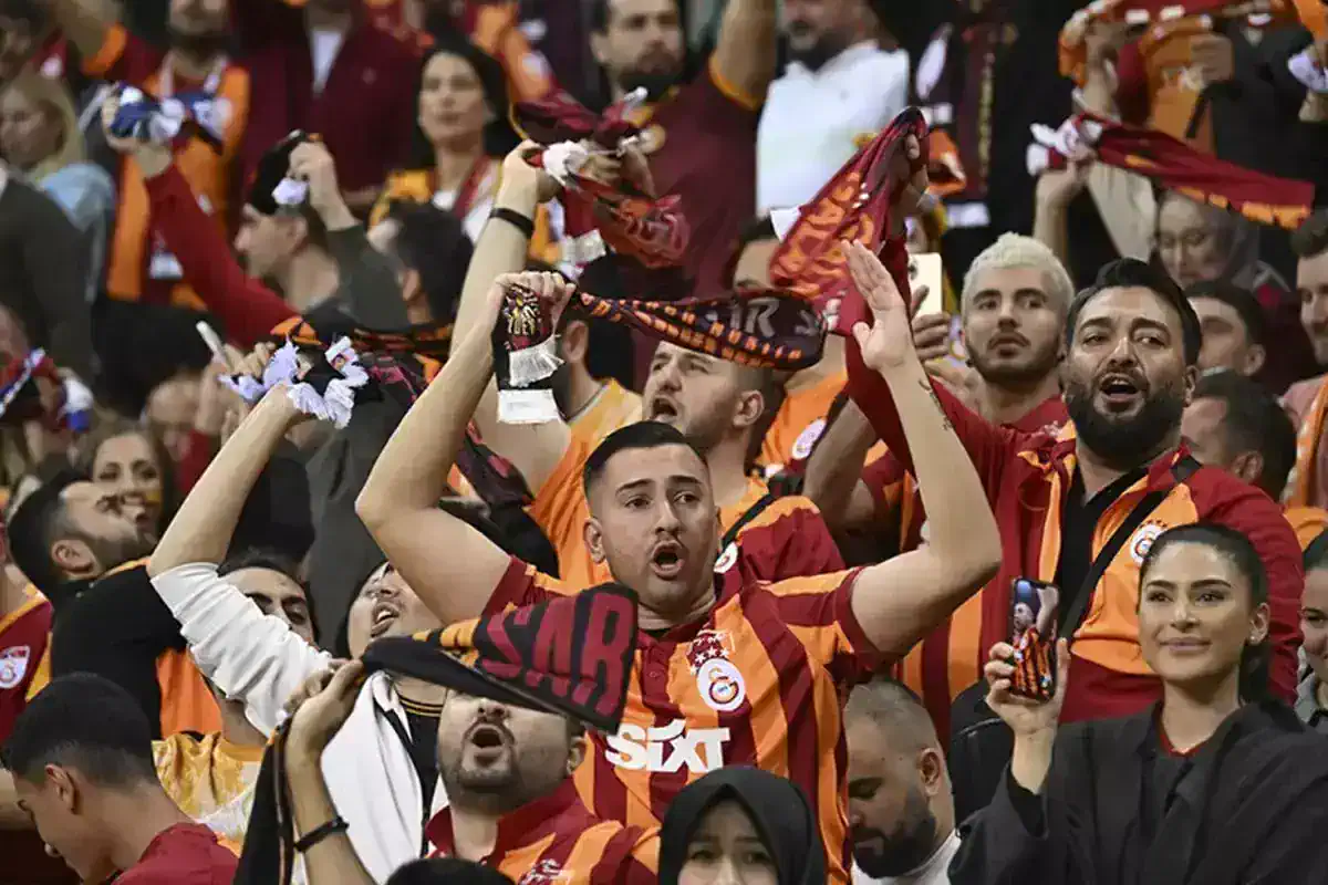 takimin-bel-kemigi-gidiyor-galatasaray-da-18572913_5424_amp.jpg