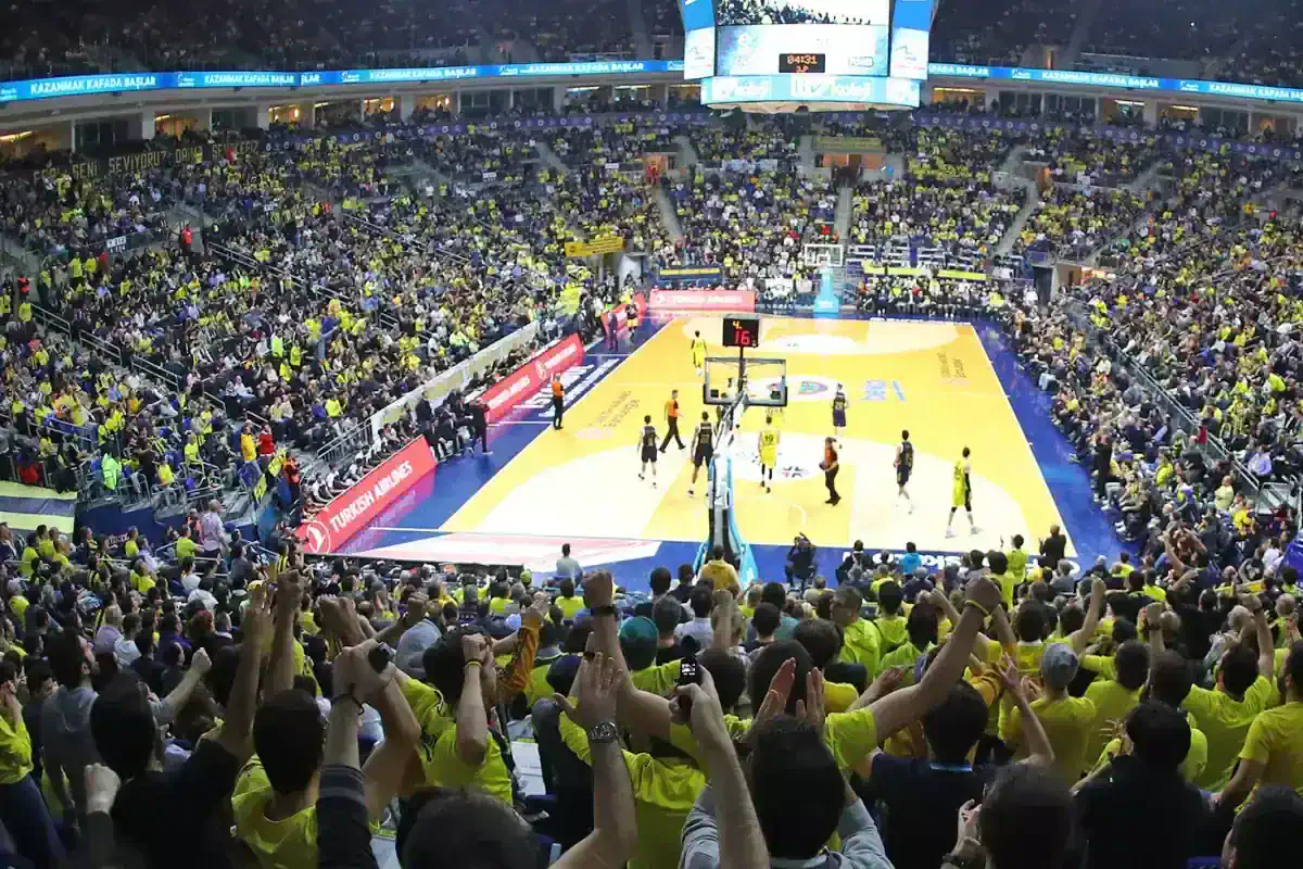 25-sayi-ondeyken-bile-inanilmaz-tepki-fenerbahce-18643295_5492_amp.jpg