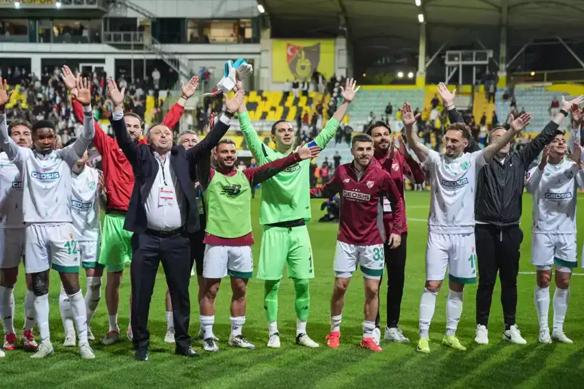 boluspor-33-yil-sonra-super-lig-e-cikmanin-2-mac-18635579_294_amp.jpg
