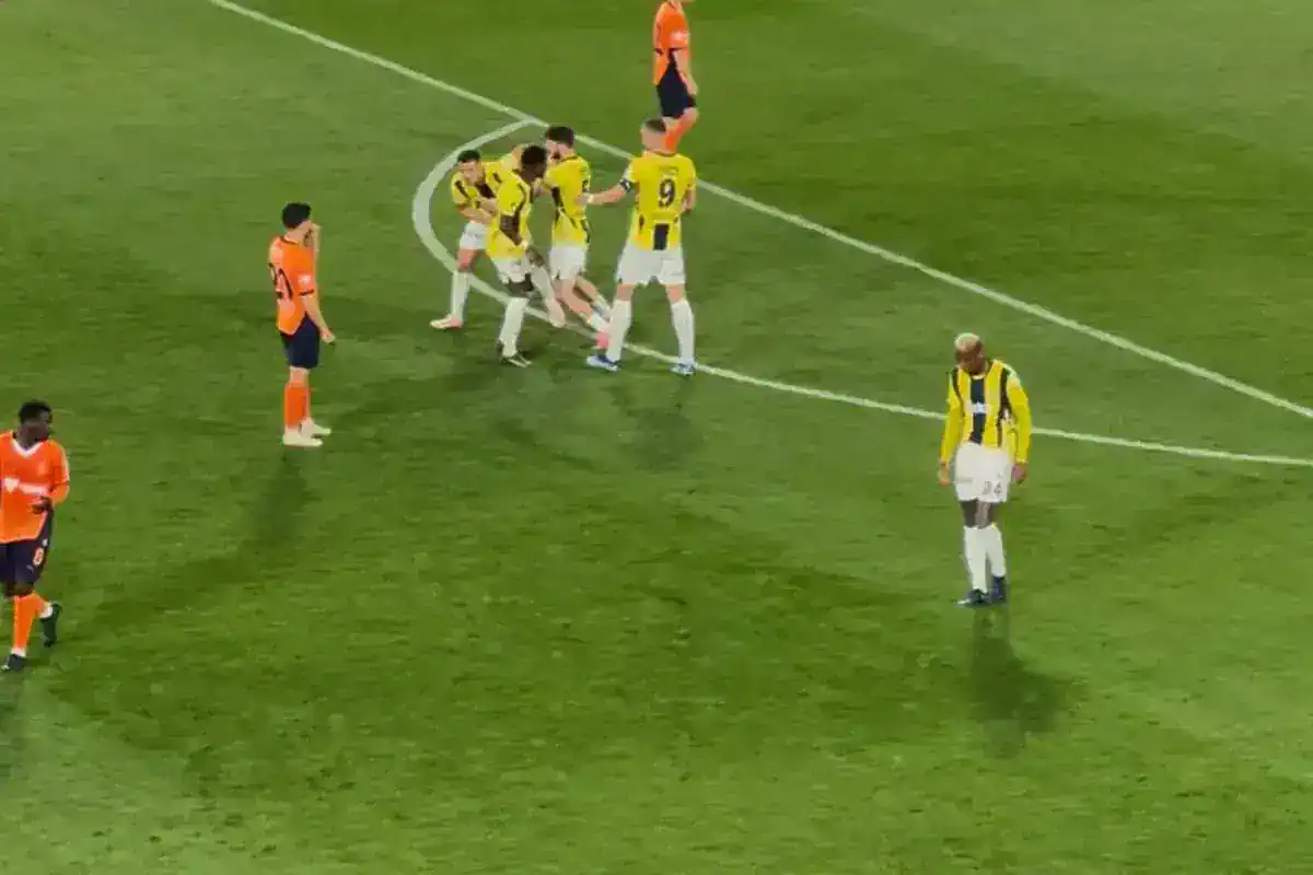 fenerbahce-de-tadic-ve-talisca-arasinda-gerginlik-18608435_7918_amp.jpg