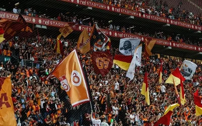 Galatasaray’da şok sakatlık: Bel kemiği yaralanan oyuncu maçı bırakmak zorunda kaldı