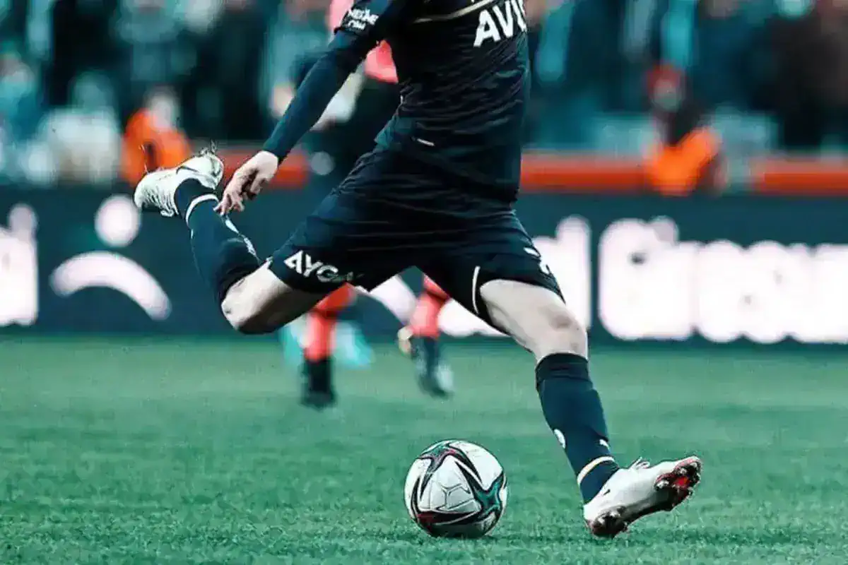 gelecegin-stari-deniyordu-fenerbahceli-isim-15-18605413_4931_amp.jpg