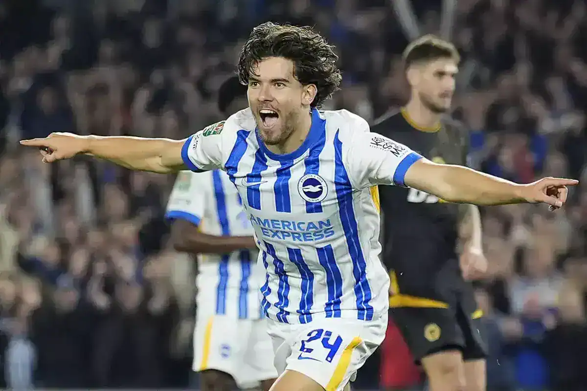 premier-lig-de-forma-giyen-turk-futbolculari-uzen-18692079_5011_amp.jpg