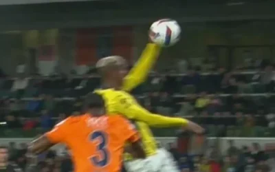 RAMS, Başakşehir’de kırmızı kart gören oyuncuya tepkili!