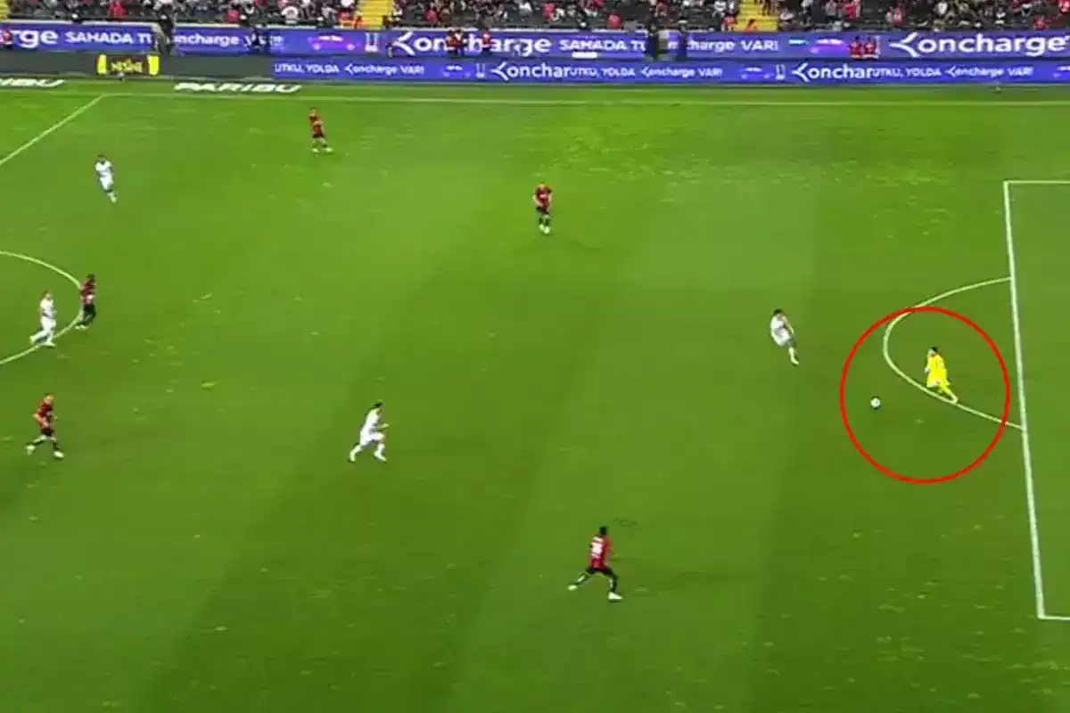 super-lig-de-2-takimin-ve-bir-teknik-direktorun-18610768_9189_amp.jpg