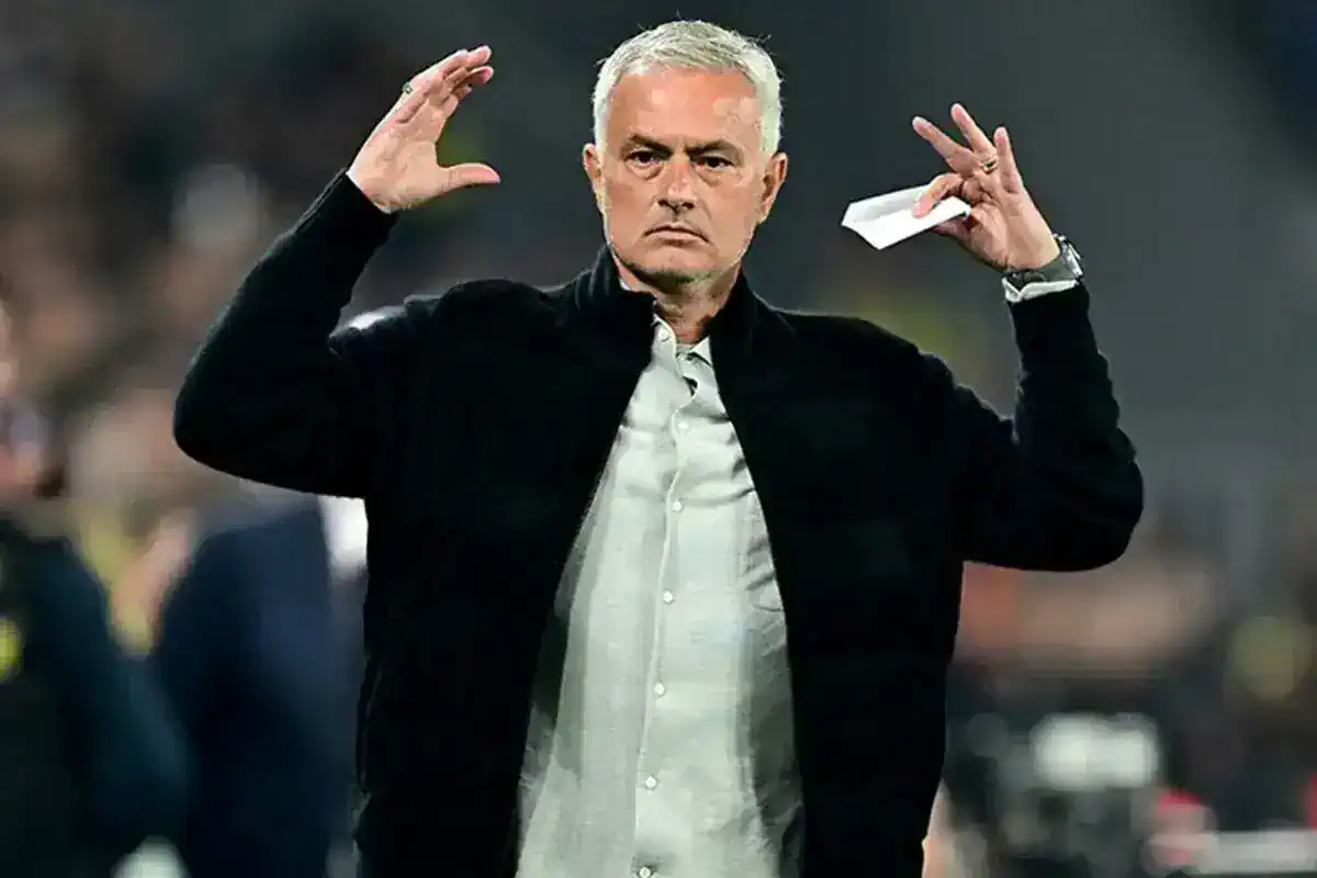 yonetimin-tek-bir-dilegi-var-mourinho-ali-koc-a-18661997_1078_amp.jpg