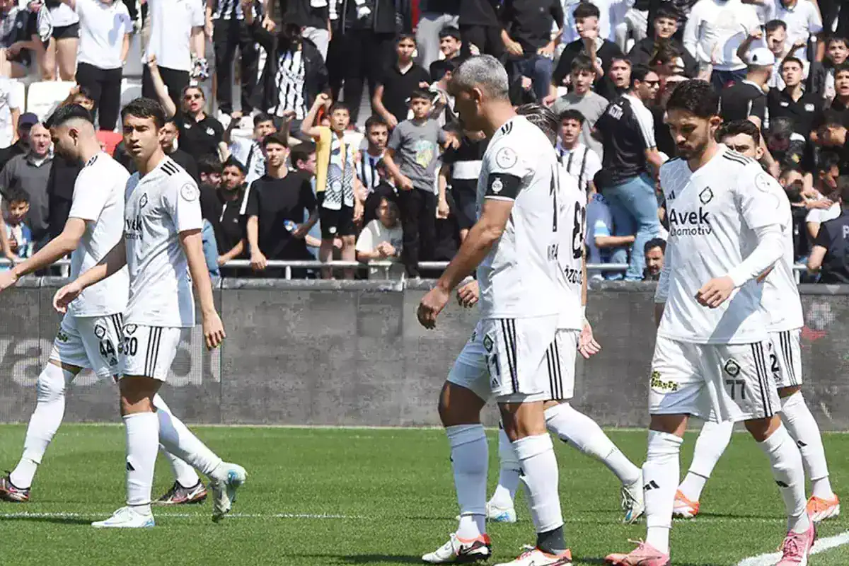 111-yillik-turk-kulubu-futbolcularina-odeyecek-18728250_9867_amp.jpg