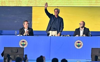 Fenerbahçe’de imza töreni gecikti!